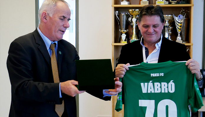 vabro70a.jpg