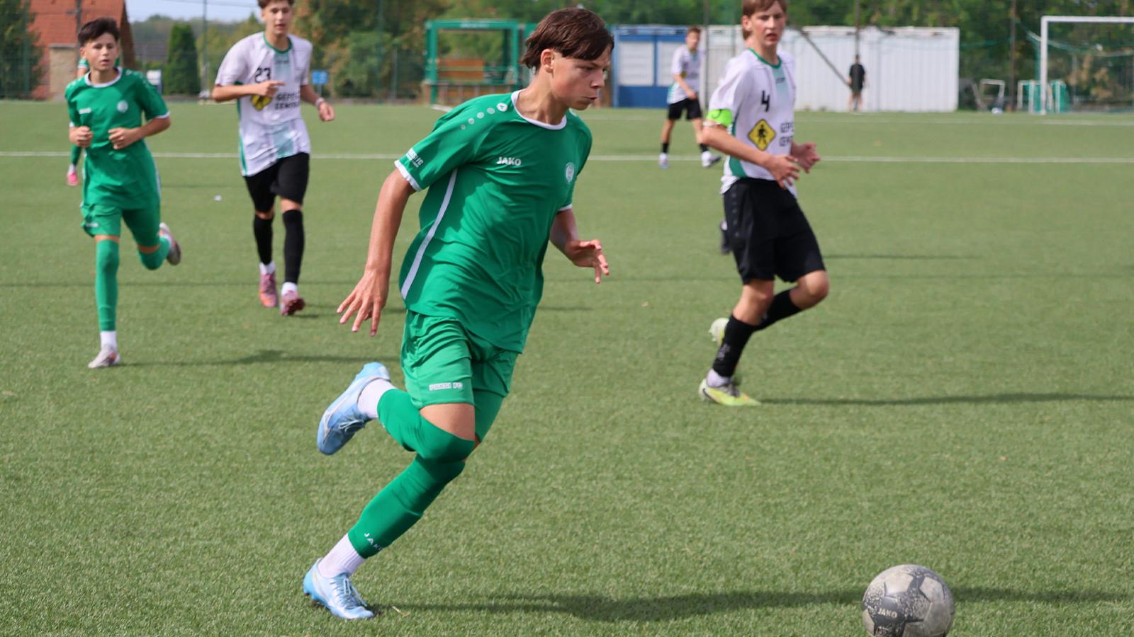 1 U16