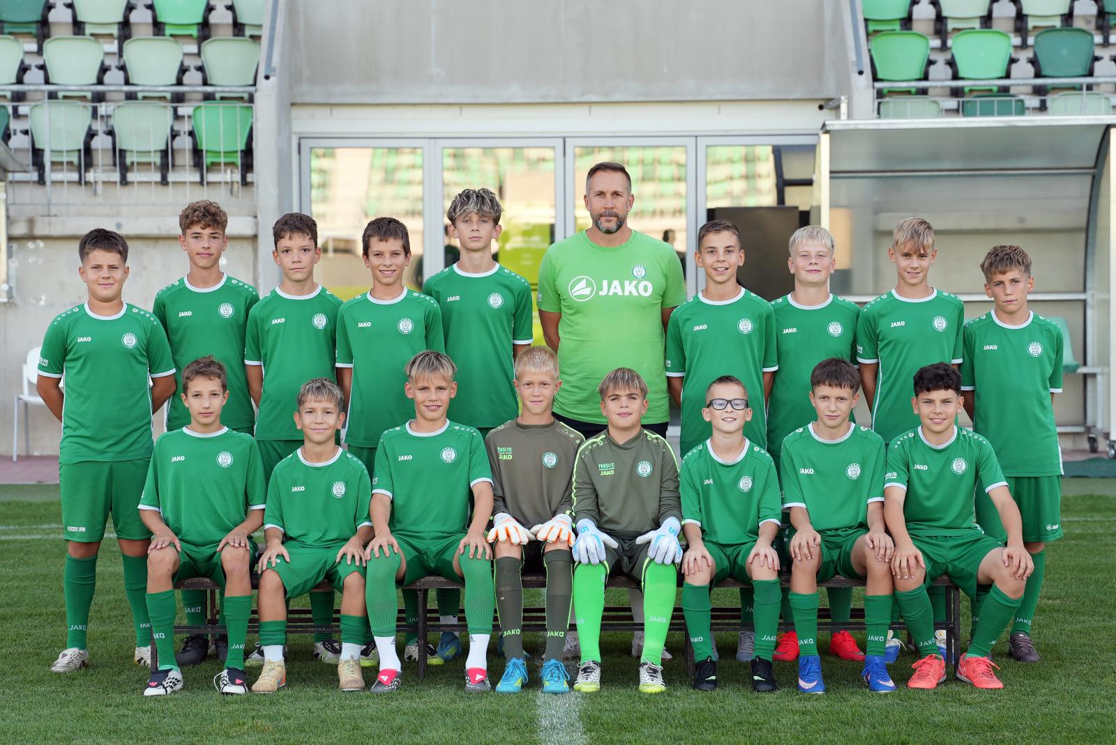 U13