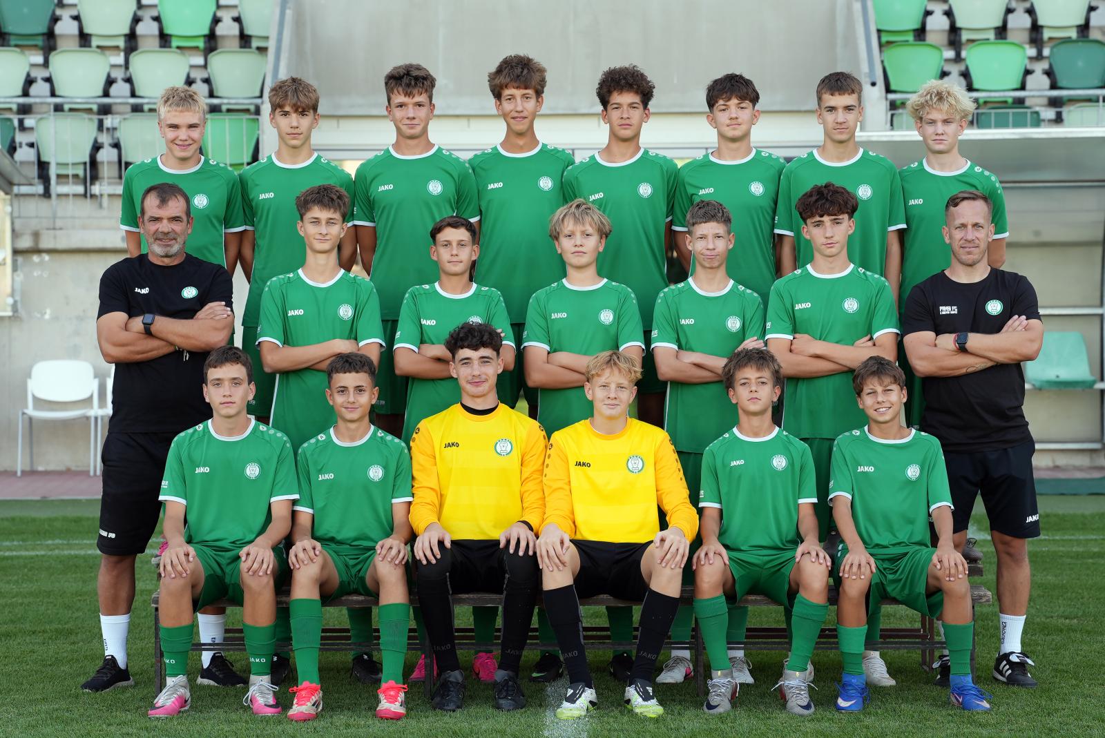 U15