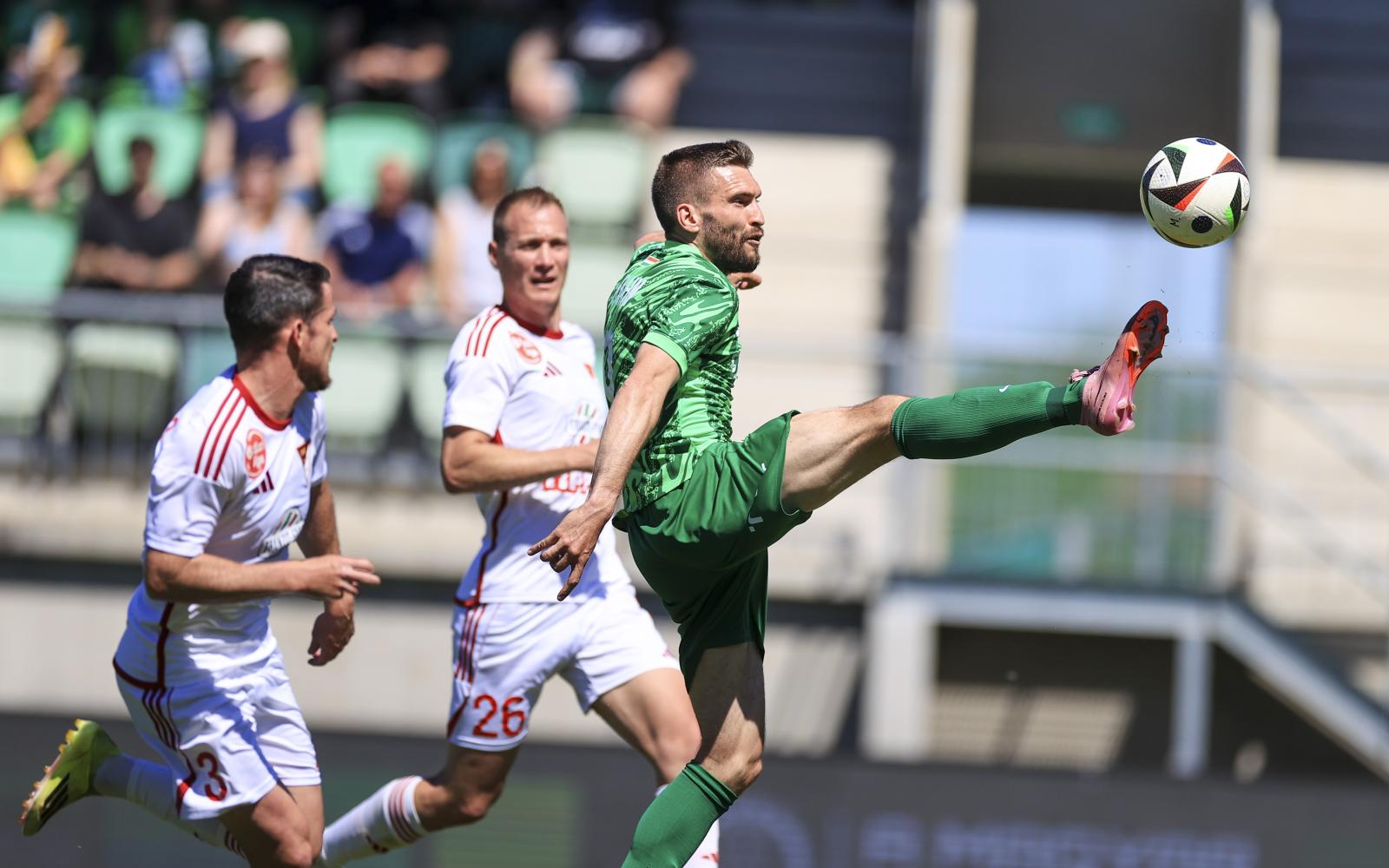 PaksiFC_DVSC_8.jpg